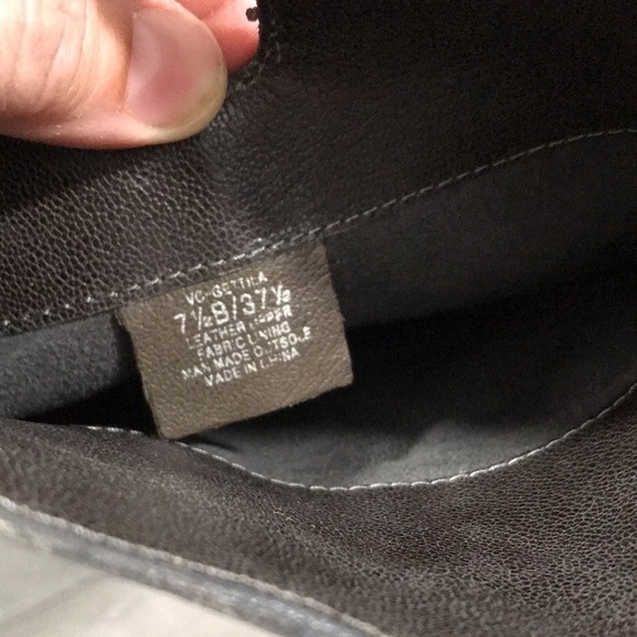 Vince Camuto Gray Burnished Leather Gettila Tall Round Toe Boots size 7.5 - Picture 8 of 8